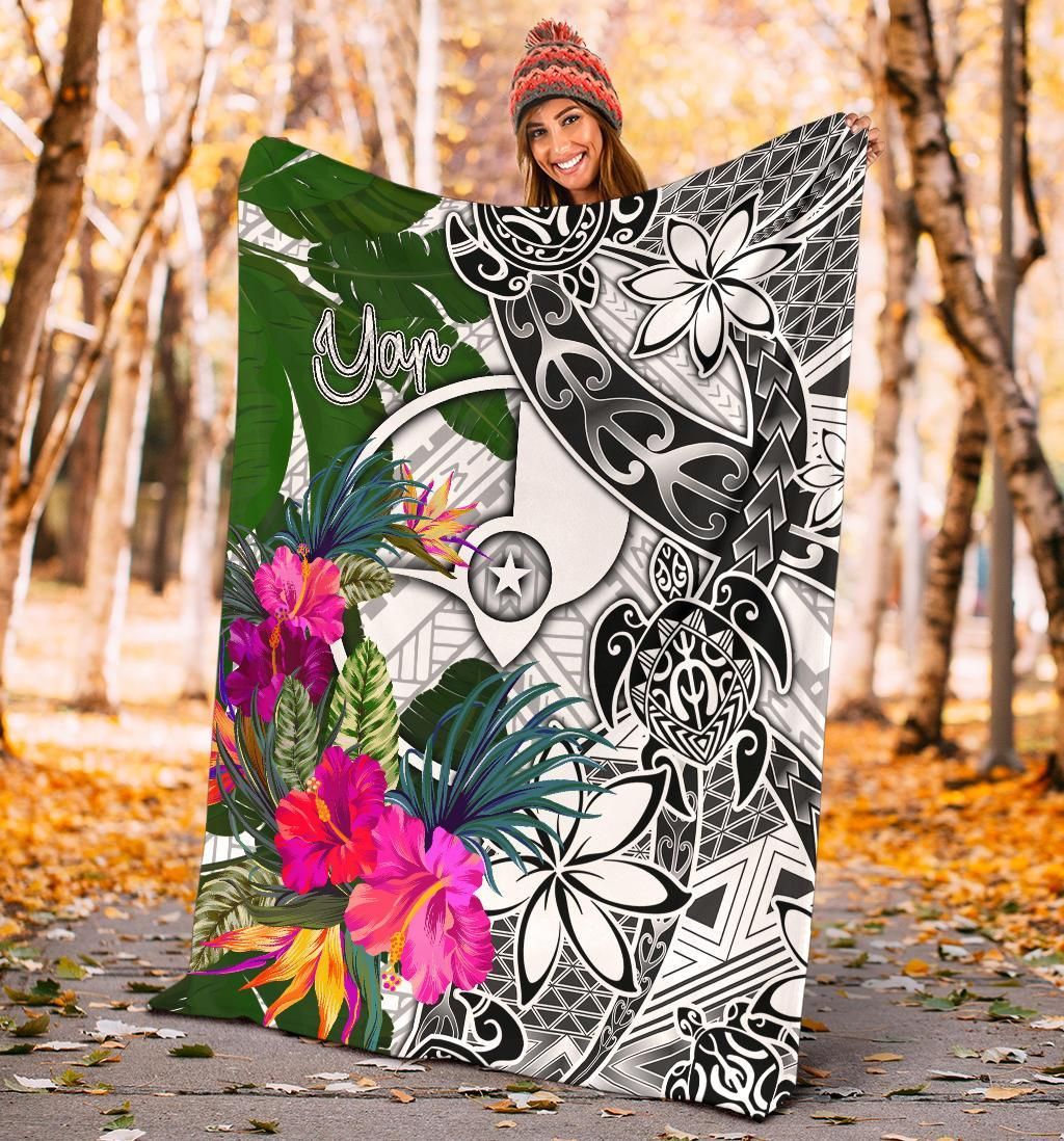 Yap Premium Blanket White - Turtle Plumeria Banana Leaf