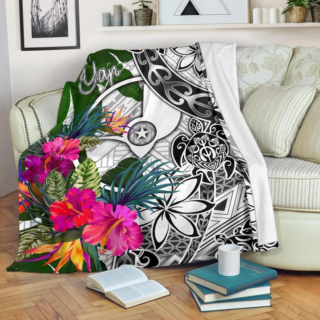 Yap Premium Blanket White - Turtle Plumeria Banana Leaf