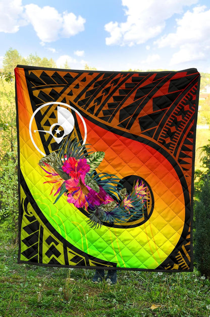 Yap Premium Quilt - Polynesian Hook And Hibiscus (Reggae)