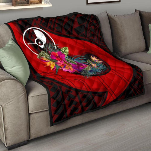 Yap Premium Quilt - Polynesian Hook And Hibiscus (Red)