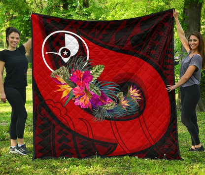 Yap Premium Quilt - Polynesian Hook And Hibiscus (Red)