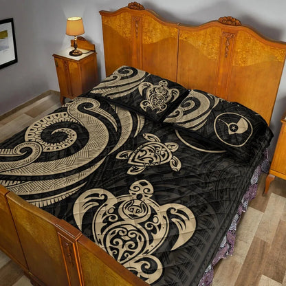 Yap Quilt Bed Set - Gold Tentacle Turtle