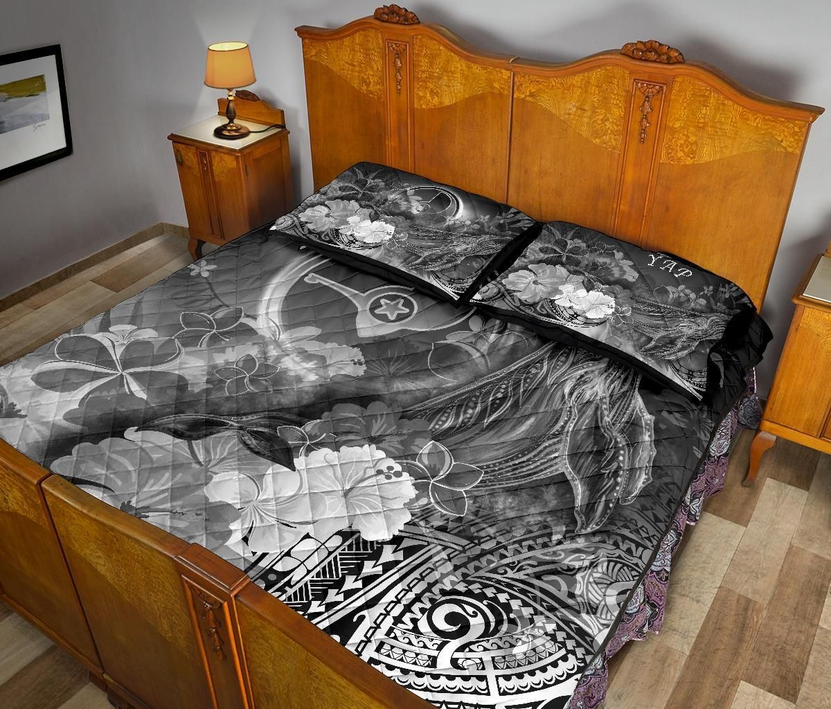 Yap Quilt Bed Set - Humpback Whale with Tropical Flowers (White)