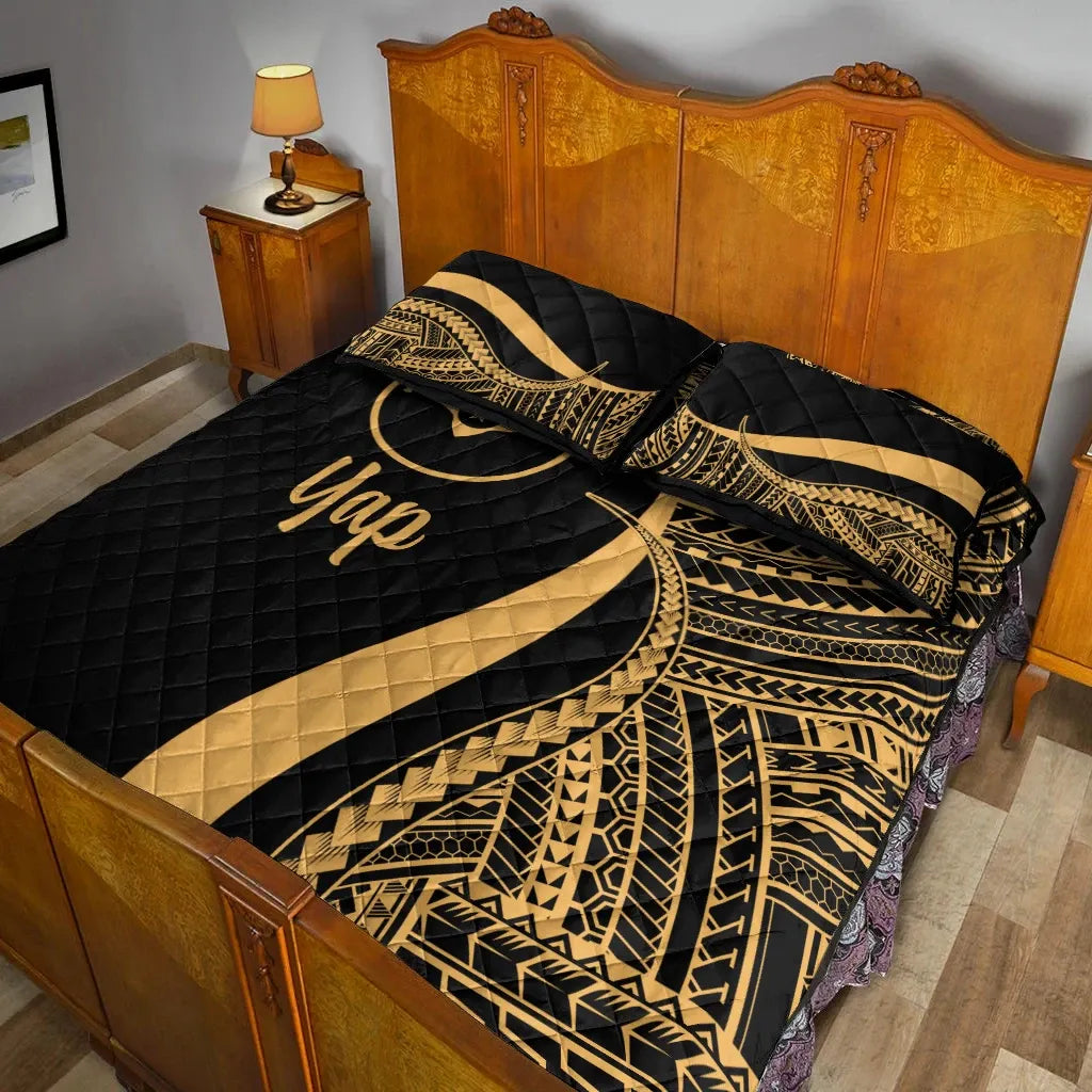 Yap Quilt Bed Set - Gold Polynesian Tentacle Tribal Pattern