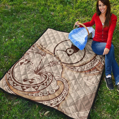 Yap State Premium Quilt - Hibiscus Flowers Vintage Style